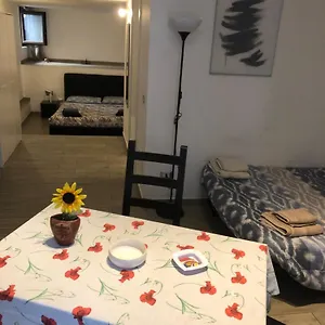  Hébergement de vacances San Damiano Italie